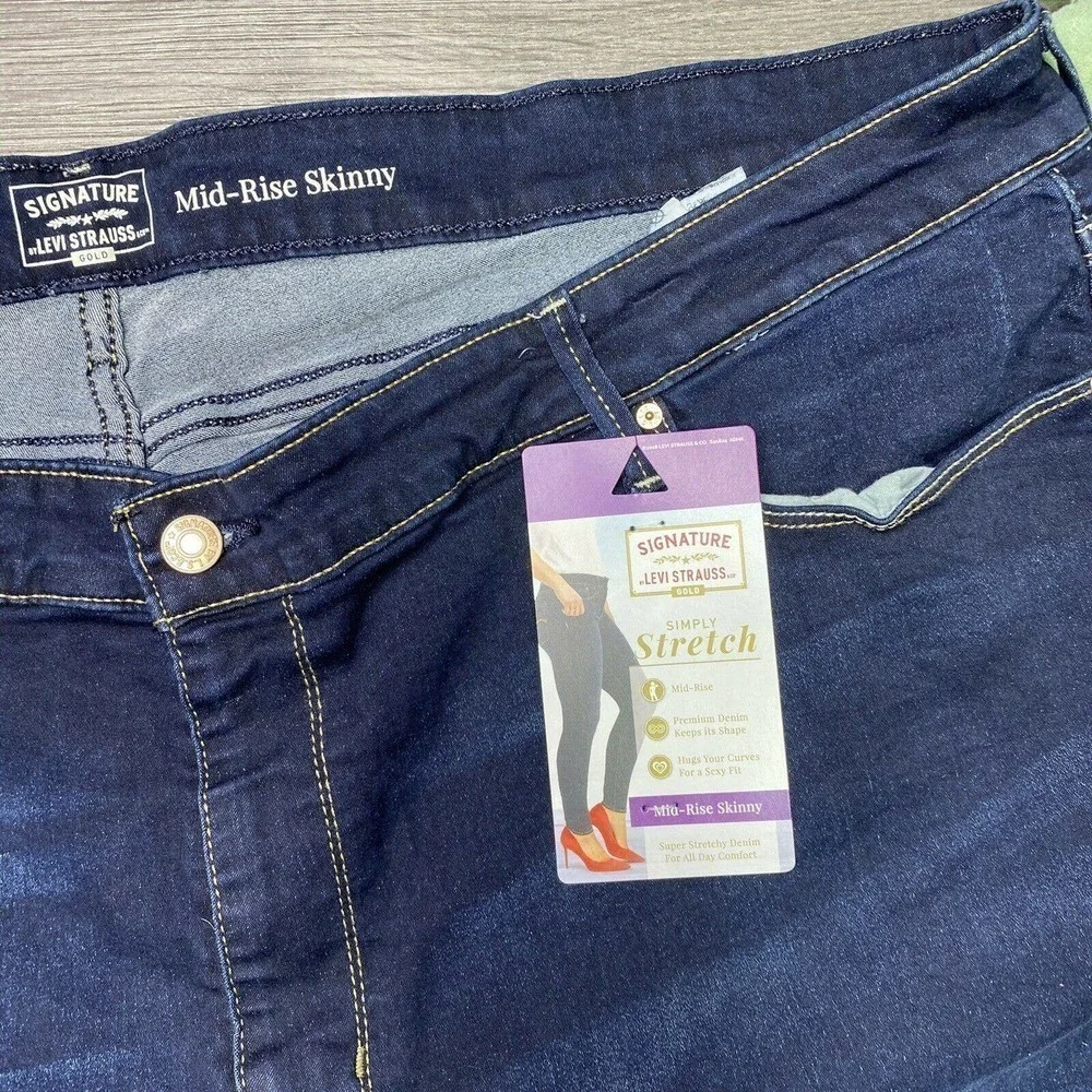Signature by Levi Strauss Gold Women's sz 28L Dark Wash Mid-Rise Skinny Jeans